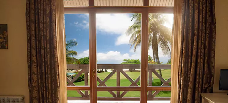 Residential Garden Window Enclosure Repair in Casselberry, FL