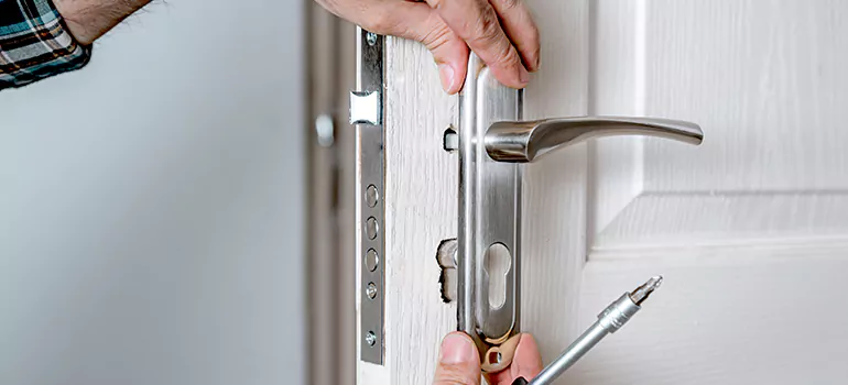 Front Door Knob Repair in Casselberry, FL